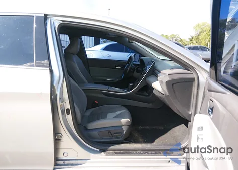 2020 Toyota Avalon Hybrid Xse from USA, damaged, VIN 4T1E21FB6LU015173